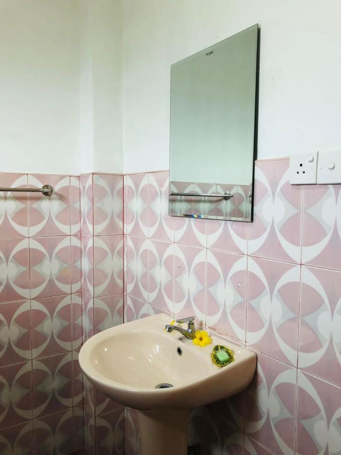 טנגלה Rock Paradise Beach Hotel & Restaurent מראה חיצוני תמונה