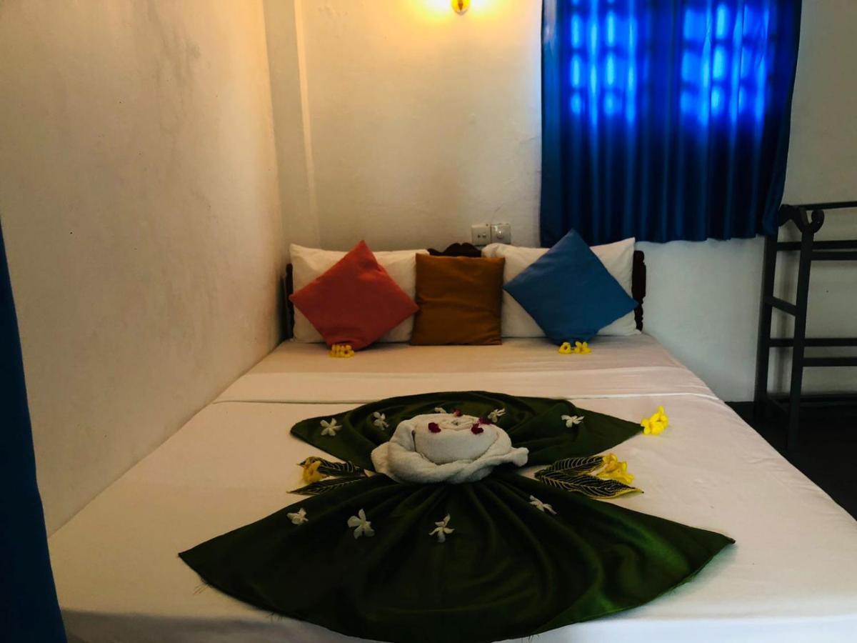 טנגלה Rock Paradise Beach Hotel & Restaurent מראה חיצוני תמונה